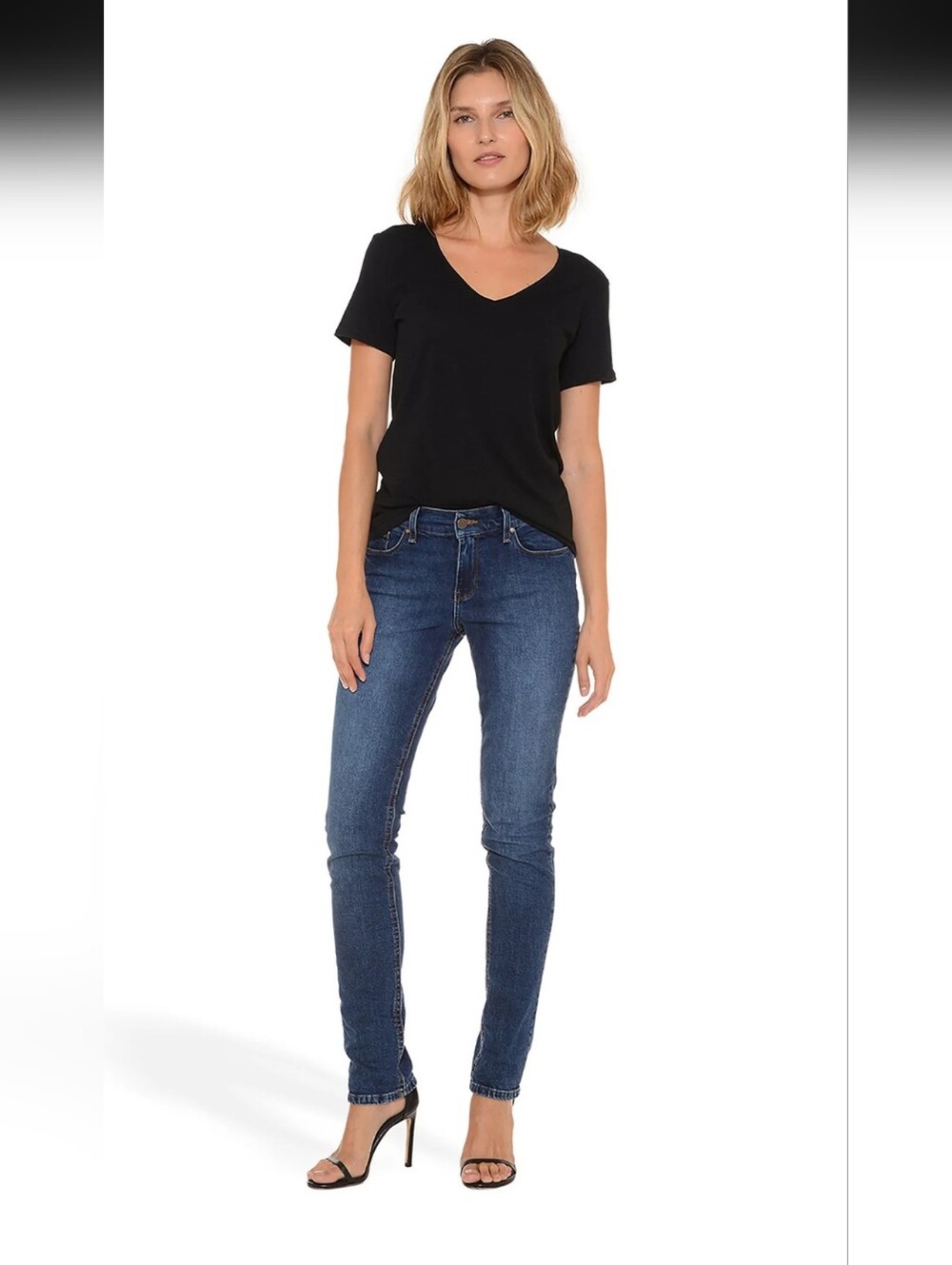 Mott & Bow Boyfriend Straight Leg Jean Women's Size  28